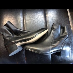 Never worn Intentionally Blank Chelsea Boot
